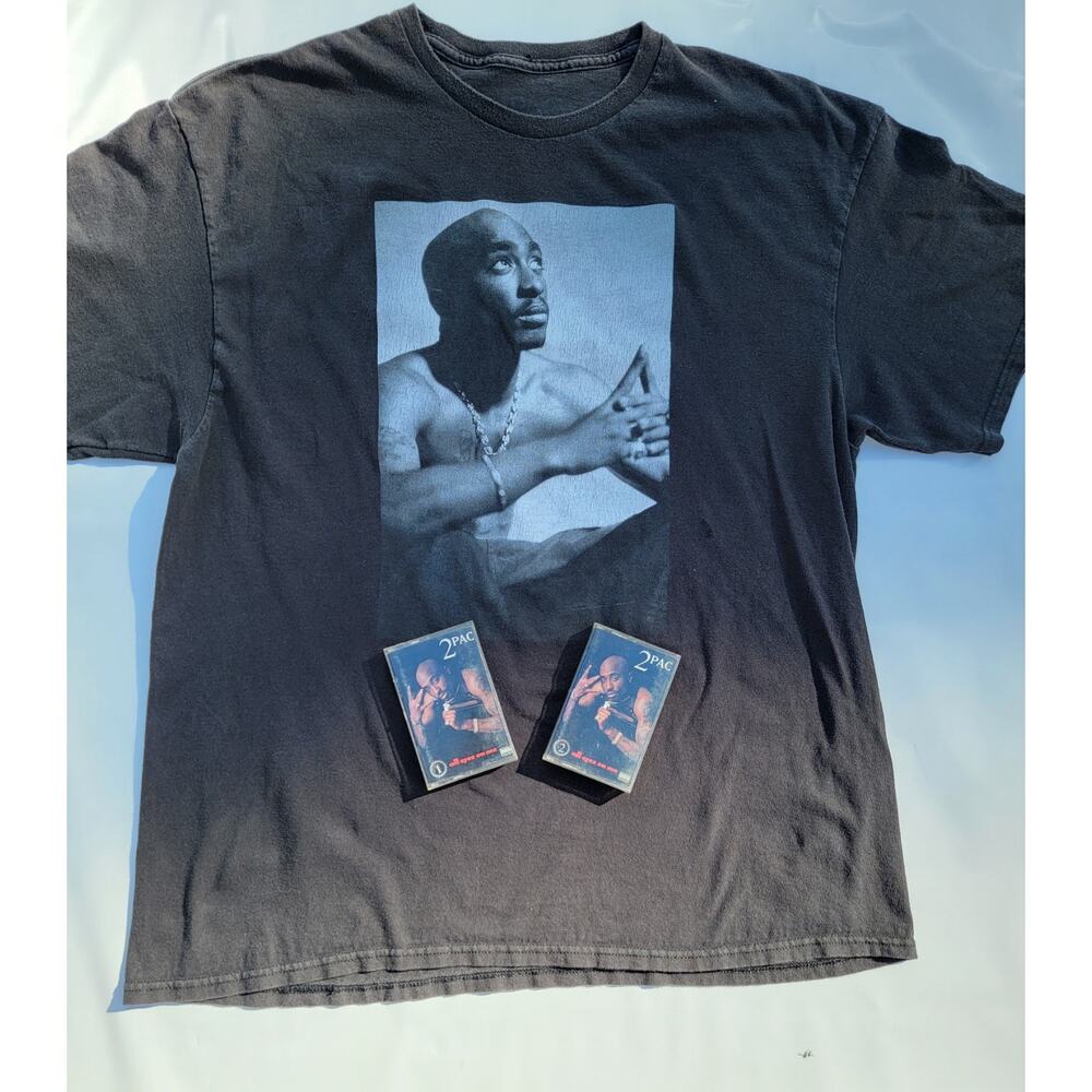 2PAC All Eyez On Me Cassette Tapes 1996 Numbers 1 & 2 Death Row Rare & T-Shirt